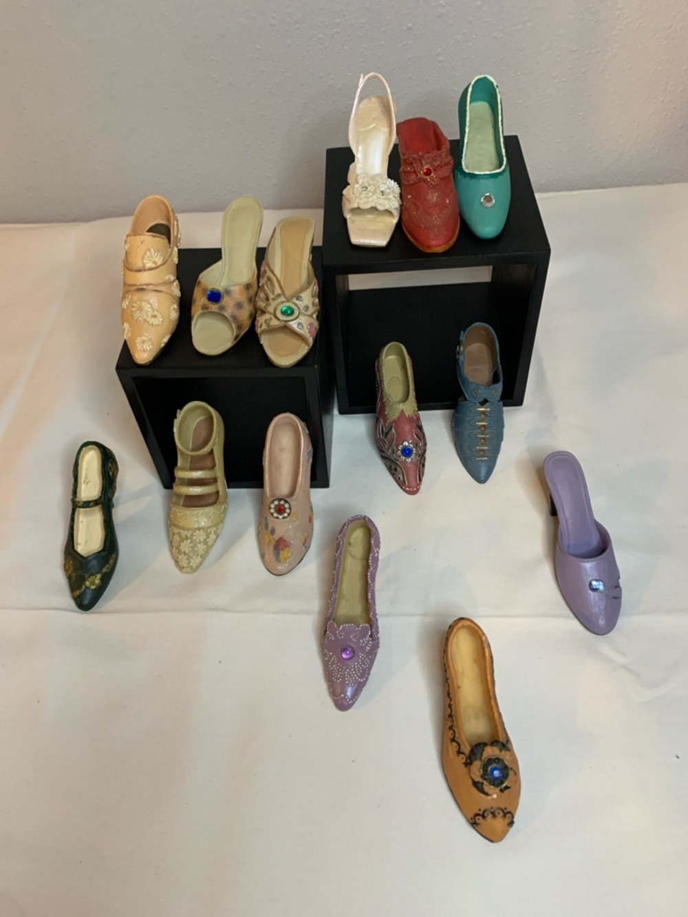 Vintage-Inspired Women's Lavender Slip-On 14 Shoe